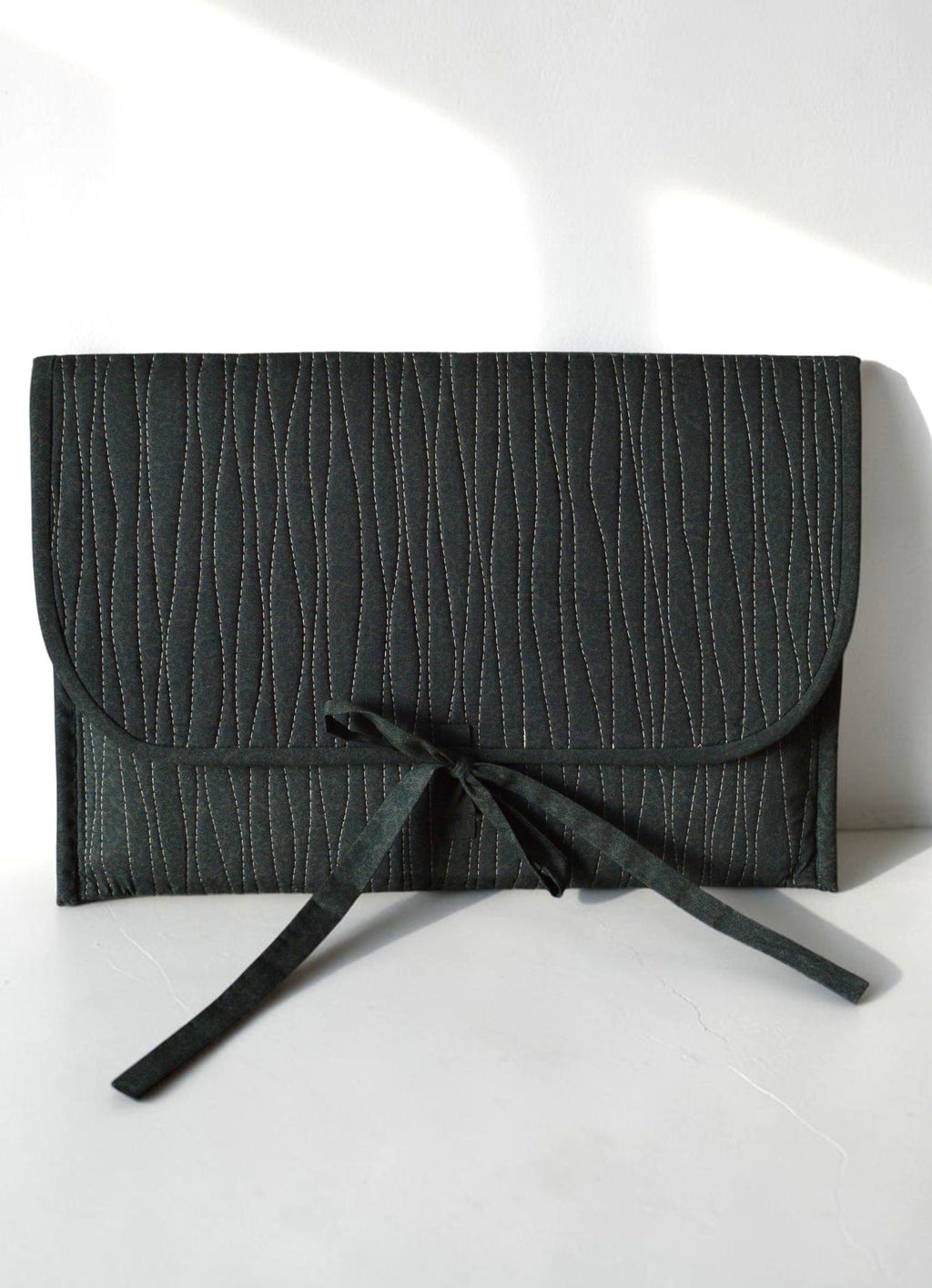 Minimalist Quilted Laptop Sleeve 13 14 inch | Dark Green Khaki Case