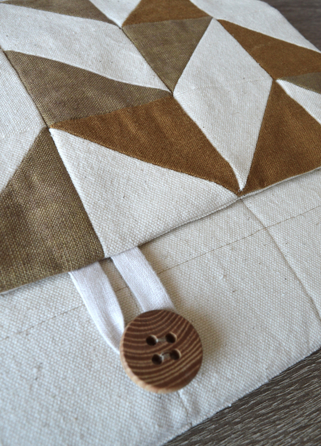 Earthy tones Quilted Laptop Sleeve | Handmade Linen Patchwork Laptop Case
