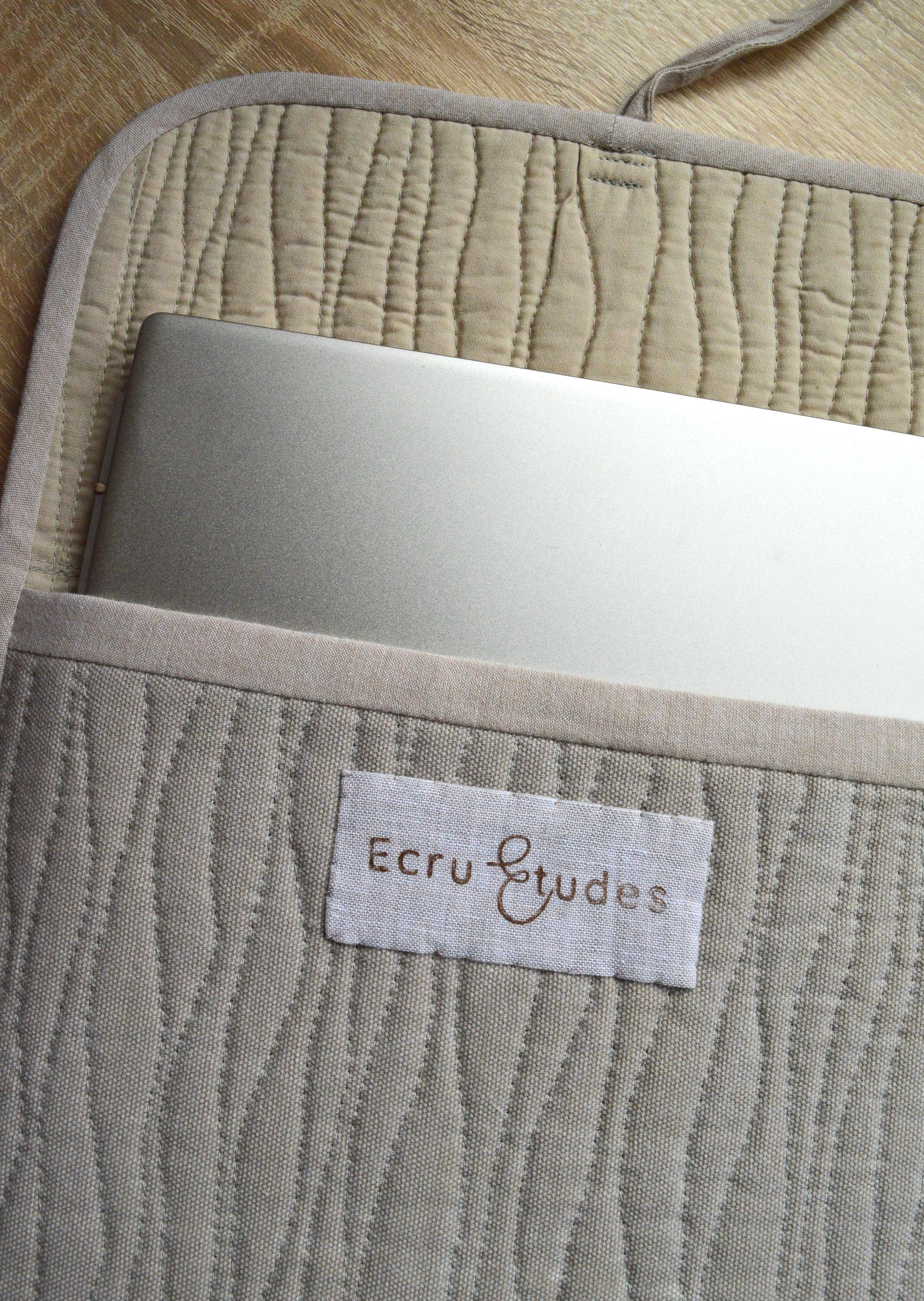 Minimalist Quilted Laptop Sleeve 13 14 inch | Beige Cotton Case