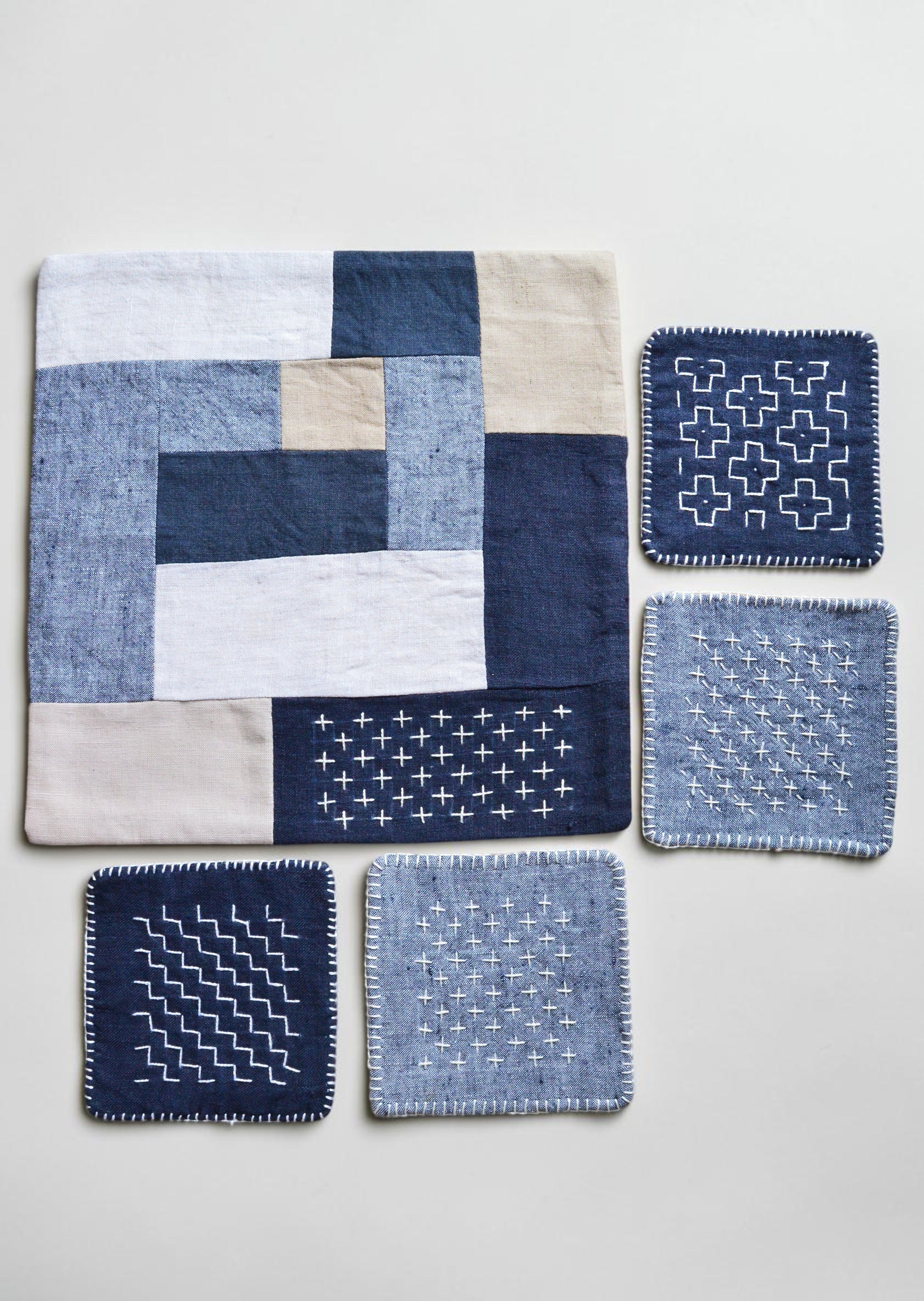Sashiko Linen Table Set – 4 Coasters & Table Mat