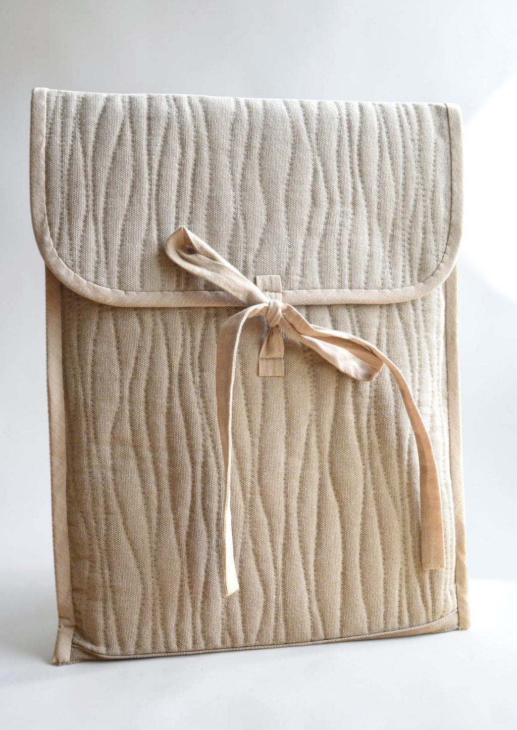 Minimalist Quilted Laptop Sleeve 13 14 inch | Beige Cotton Case